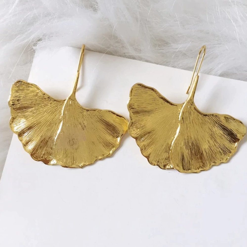 Ginkgo Chunky Gold Leaf Dangle Pin Earrings - Picture 5 of 5